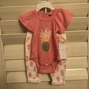 Jessica’s Simpson Baby Girls 2 piece outfit